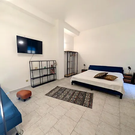 Hbhall Life Apartman